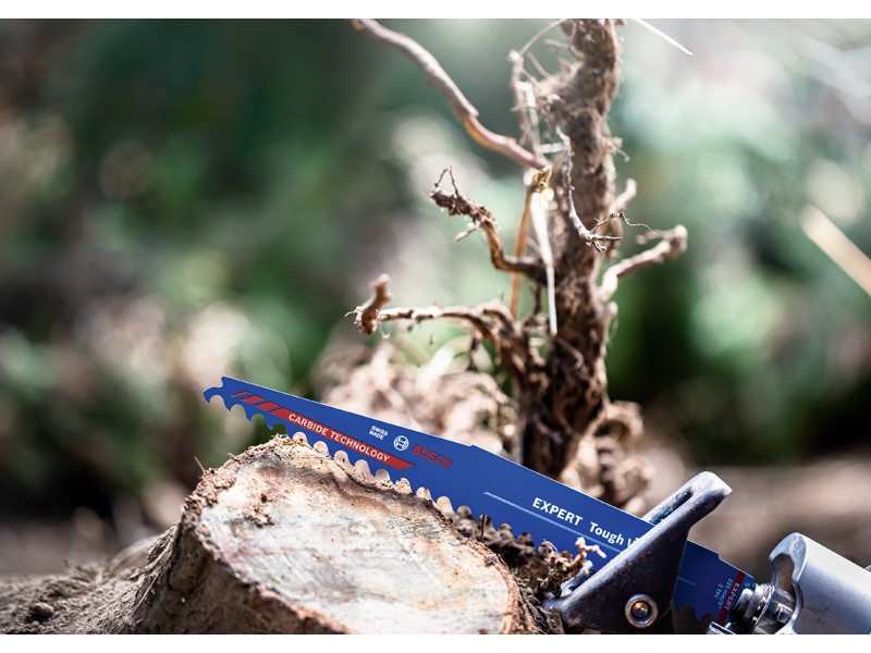 List Bosch za sabljasto žago EXPERT ‘Tough Wood’ S 1142 KHM, 225mm, 3TPI, za les, 2608900403